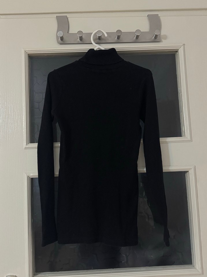 Benetton Siyah Boğazlı Kazak - Görsel 2