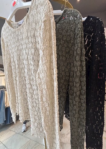 Gri ve Kahverengi dantel desenli kazak - Görsel 2