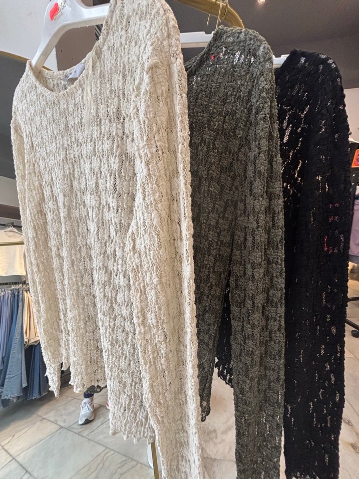 Gri ve Kahverengi dantel desenli kazak - Görsel 2