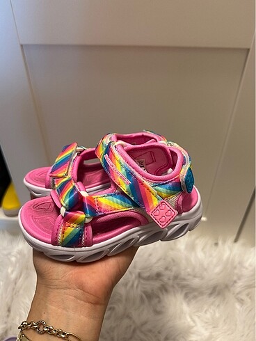 24 Beden Skechers sandalet