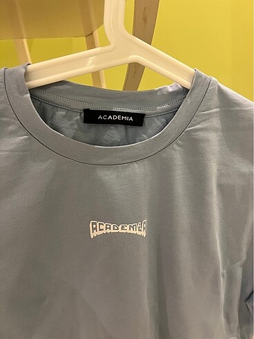 Academia Academia T shirt