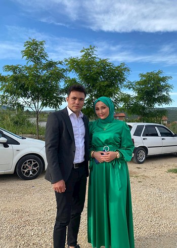 Drapeli Uzun Kollu Yeşil Sade Nişan Elbisesi