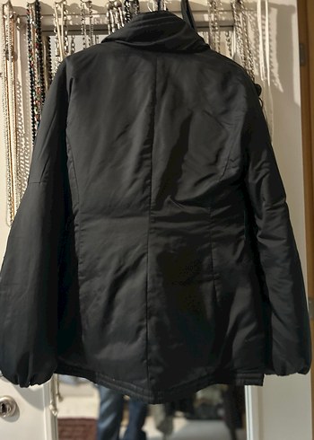 Mango Siyah Fermuarlı Yüksek Yakalı Kadın Ceketi - Görsel 2