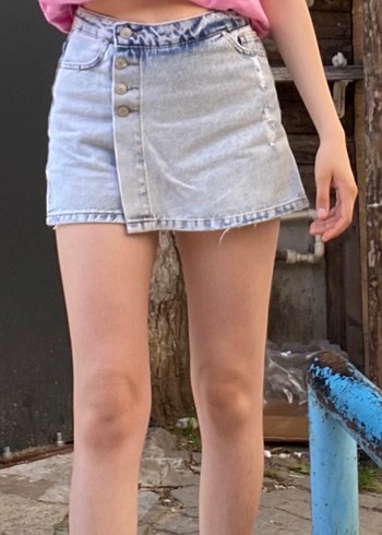 Düğmeli Gri Kadın Mini Kot Şort - Görsel 4