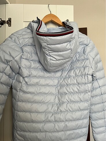 s Beden Tommy Hilfiger kaz tüyü mont