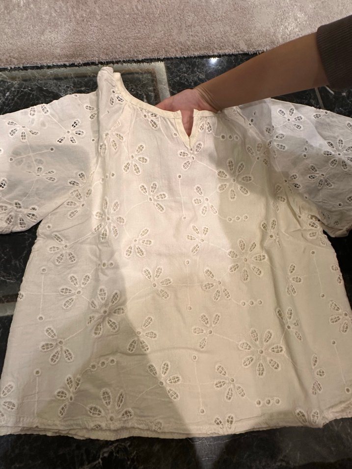 Kısa Kollu Nakışlı Beyaz Bohem Bluz - Görsel 3