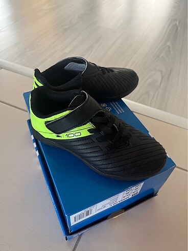 Decathlon Decathlo halısaha ayakkabısı 27/28