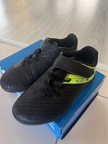 27 Beden Decathlo halısaha ayakkabısı 27/28
