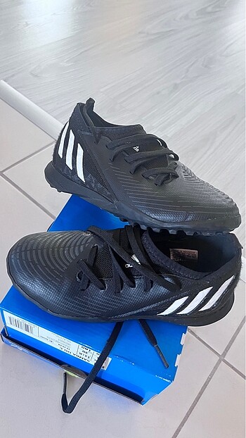 Adidas halısaha ayakkabısı 31