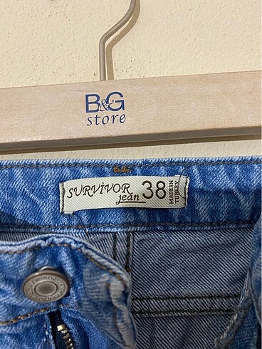 38 Beden Jeann