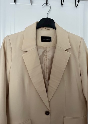 LC Waikiki Bej Kadın Düğmeli Blazer Ceket