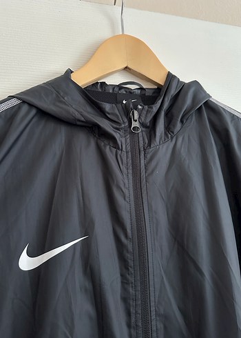 Nike Siyah Yağmurluk Rüzgarlık - Görsel 4