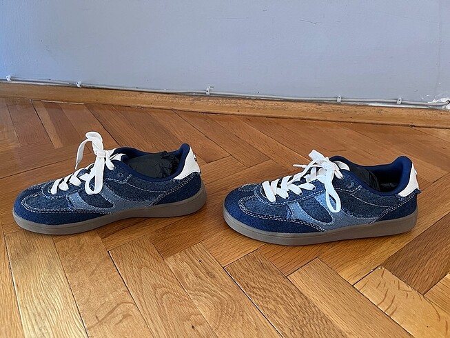 35 Beden Stradivarius Marka Sneakers Ayakkabı