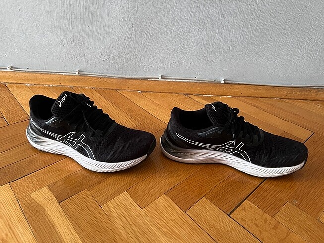 41 Beden Asics Marka Spor Ayakkabı