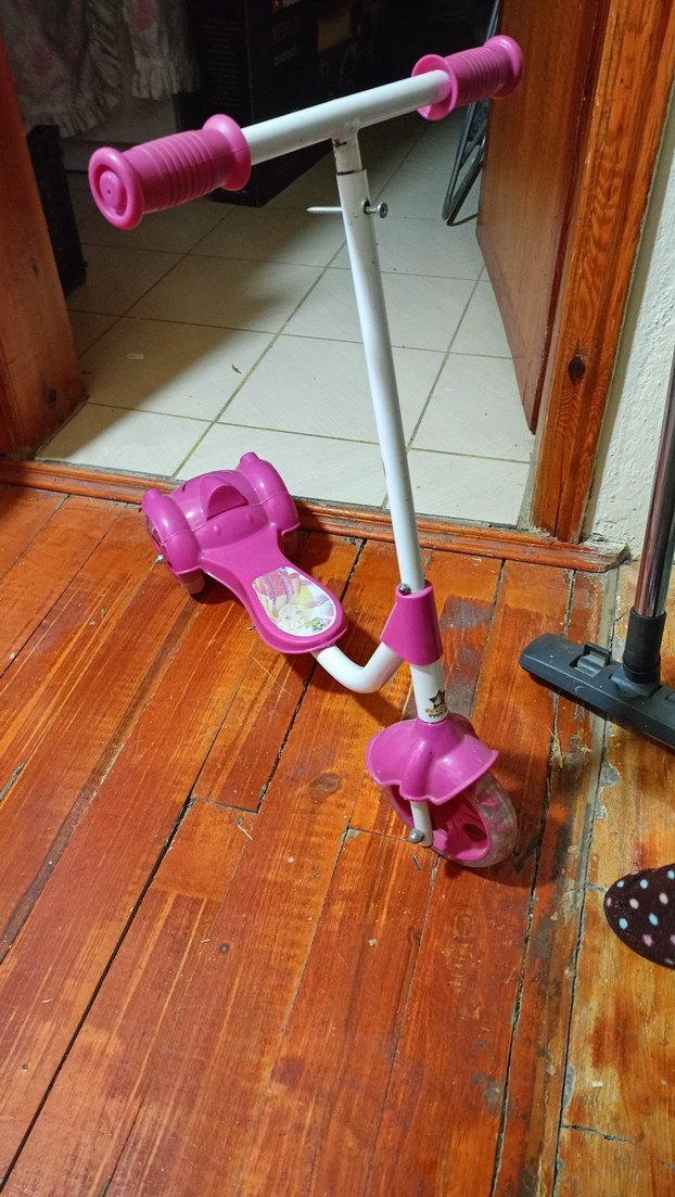 Pembe Çocuk Scooter'ı - Görsel 3