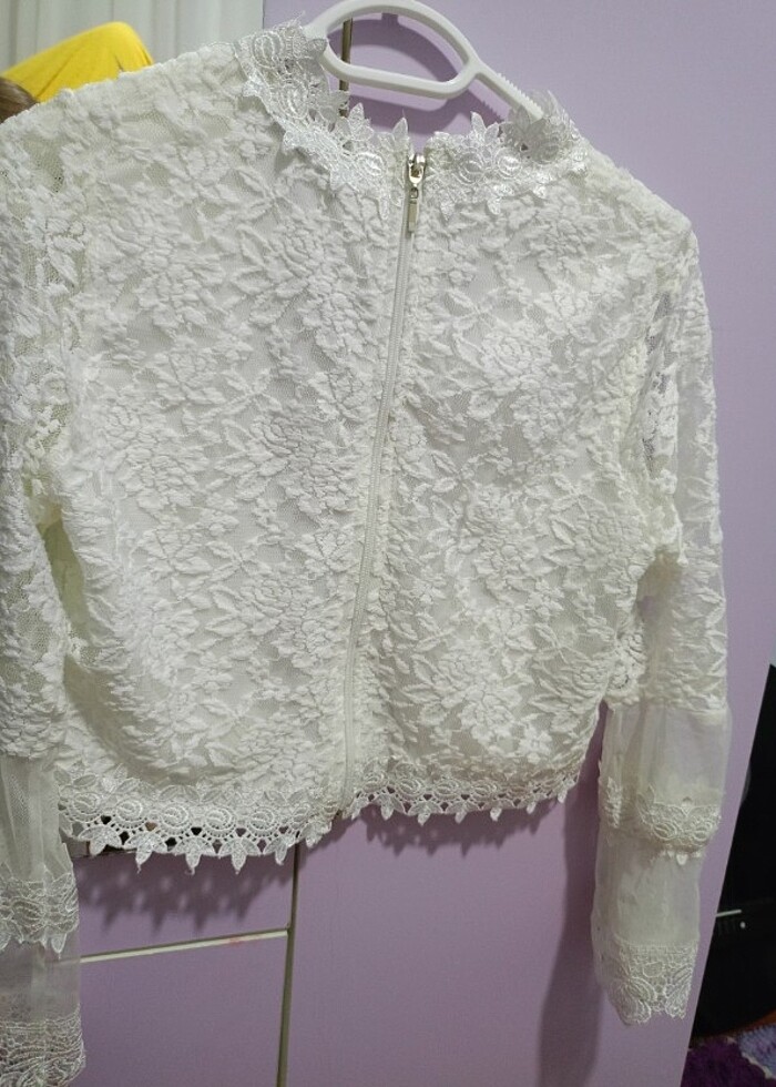 Beyaz dantelli bluz - Görsel 4