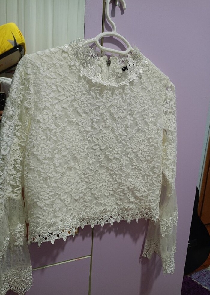 Beyaz dantelli bluz - Görsel 5