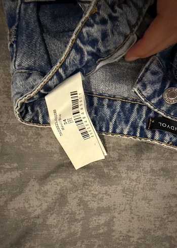 Düğmeli Loose Fit Midi Kadın Kot Pantolon - Görsel 2