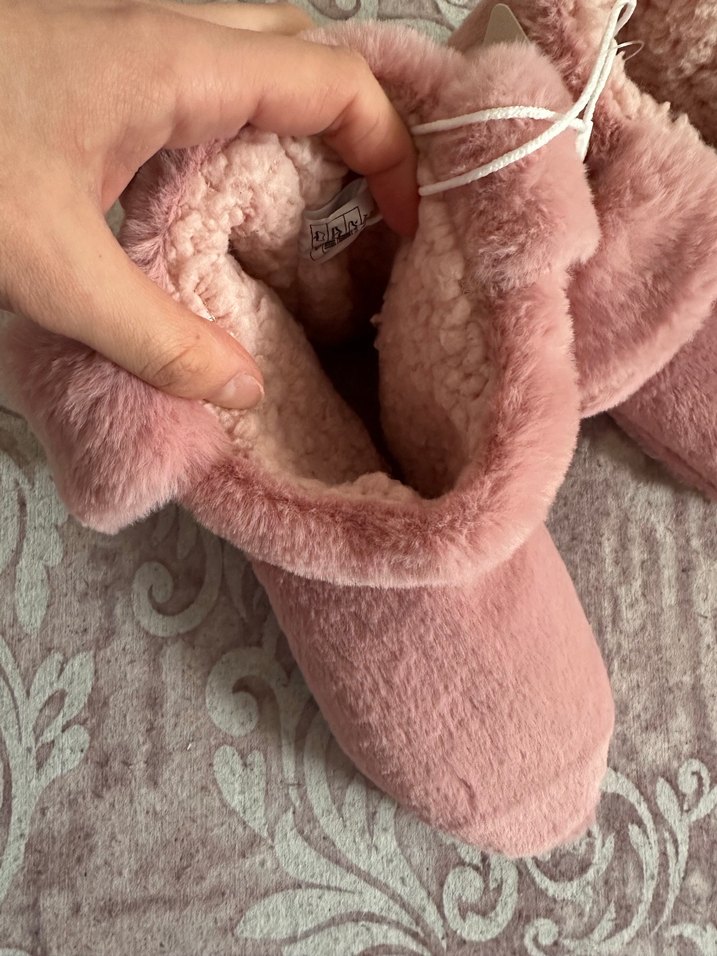 Kızlar için Pembe Peluş Ev Terliği - Görsel 4