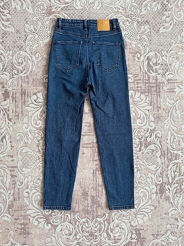 s Beden Stradivarius Slim mom