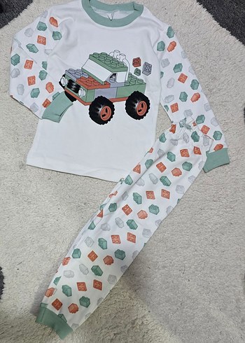 Renkli Baskılı Erkek Çocuk Pijama Takımı