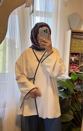 universal Beden Lacivert biyeli beyaz kimono