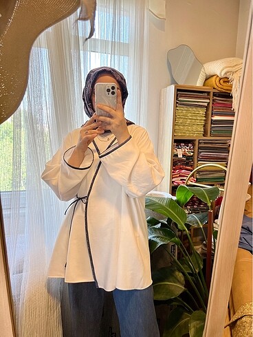Lacivert biyeli beyaz kimono