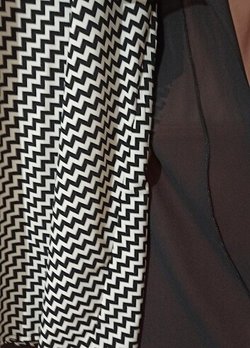 42 Beden siyah Renk Tüllü Pantalon Üstü 