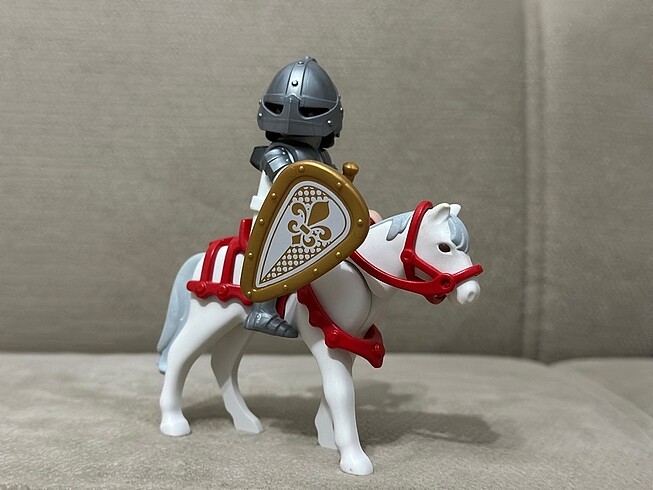 PLAYMOBİL ŞOVALYE FİGÜRÜ