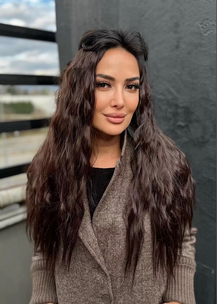 Gerçek saç kalitesinde Kahverengi dalgalı çıtçıtlı kaliteli saç - Görsel 2