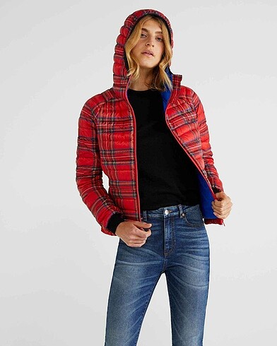 Kırmızı ekose şişme mont kareli butik