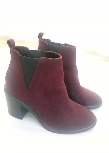 Stradivarius Bordo Süet Topuklu Bot