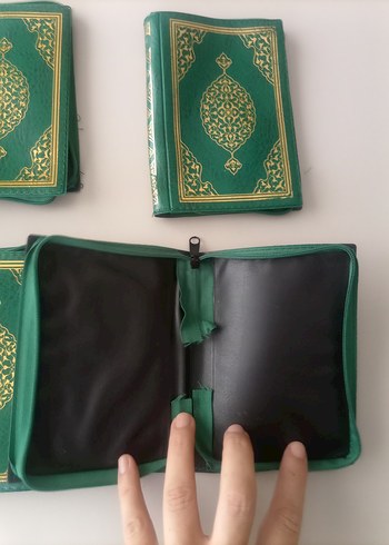 Beden Renk Yeşil Kapaklı Dini Kitap Kılıfı