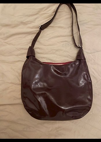 Parlak Bordı Deri Kadın Omuz Çantası - Görsel 2