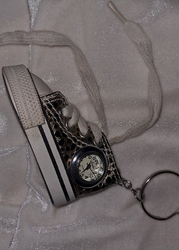 Gri Yılan Desenli Zincirli Anahtarlık Saat - Görsel 2