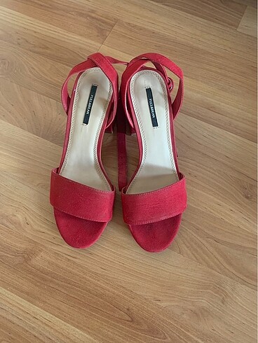 Pull and Bear Pull and Bear Topuklu Sandalet Ayakkabı