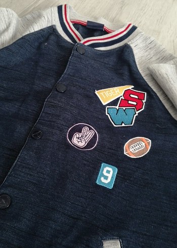Erkek Çocuk Renkli Nakışlı Denim Ceket