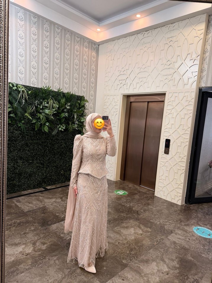 Bej Nakışlı Uzun Kollu Abiye Elbise - Görsel 3