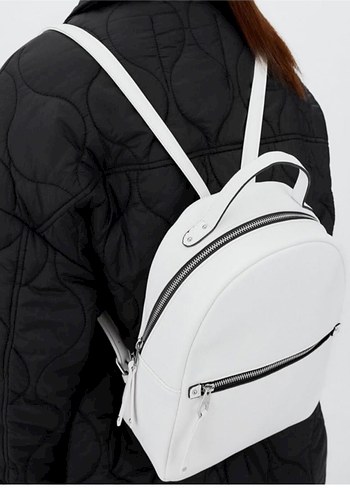 STRADİVARİUS Kadın Beyaz Deri Sırt Çantası - Ana görsel