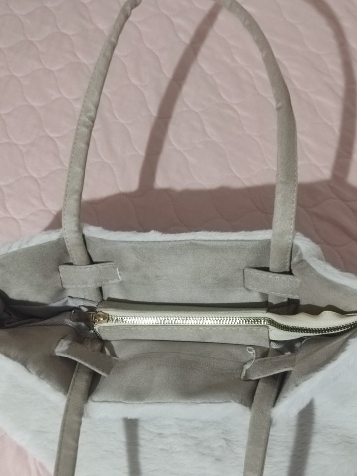 Beyaz Kürk Detaylı Kadın Omuz Çantası - Görsel 4