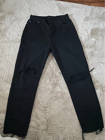 Yüksel bel yırtık detaylı mom jean