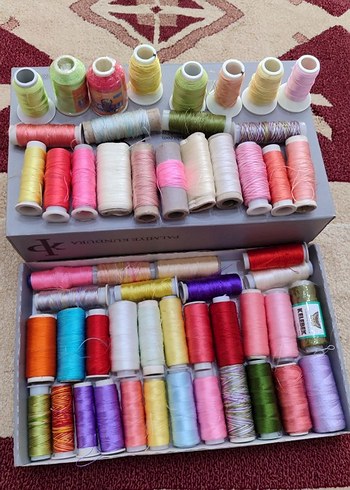 Pastel Renklerde Çoklu Nakış İpliği Seti