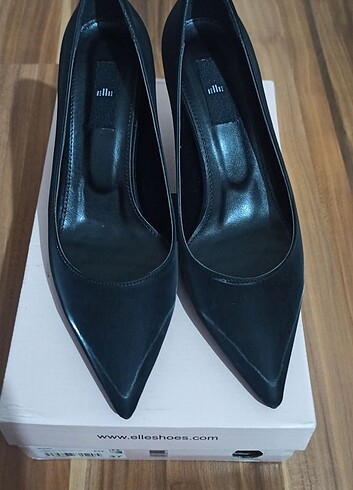 Elle stiletto
