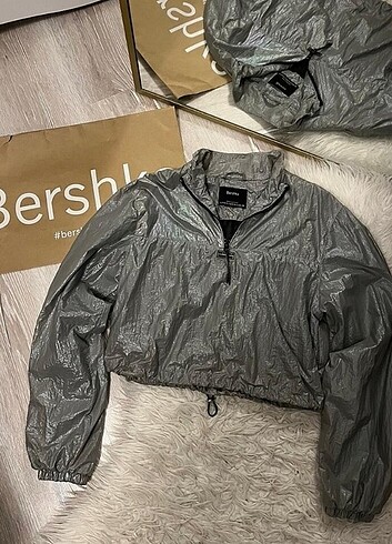 Bershka yağmurluk 