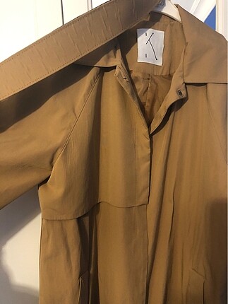 universal Beden Kadriye Baştürk Fresqo Kemerli Trenchcoat Camel