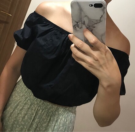 Off-the-shoulder crop top