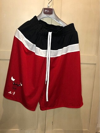 Chicago Bulls Adidas XL Beden Şort