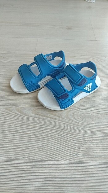 Adidas bebek sandalet