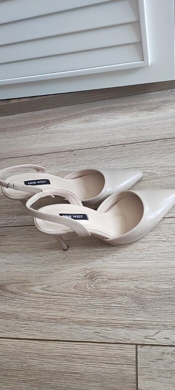 Nine West stiletto