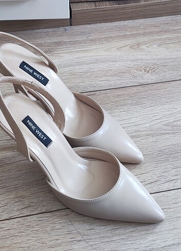 38 Beden ten rengi Renk Nine West stiletto